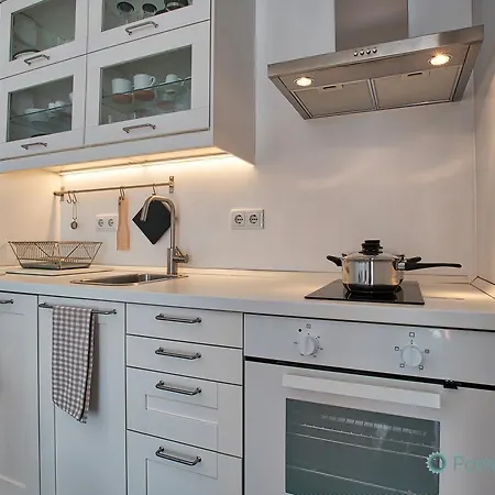 Portuguese Living Columbano Executive Apartment Lissabon