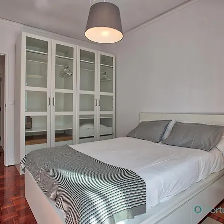 Portuguese Living Columbano Executive Apartment