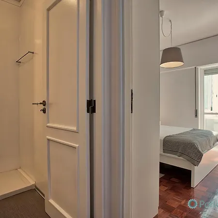 Portuguese Living Columbano Executive Lisboa